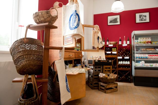 Osterhusumer Meierei Laden vor Ort in Witzwort